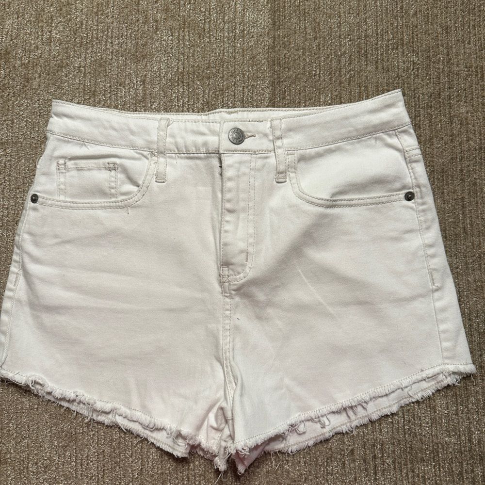 Wild Fable Women’s High Rise white denim shorts